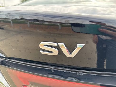 Used 2023 Nissan Maxima SV w/ Floor Mat Group FWD image 12