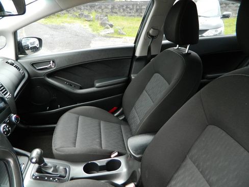 Used 2016 Kia Forte LX FWD image 13