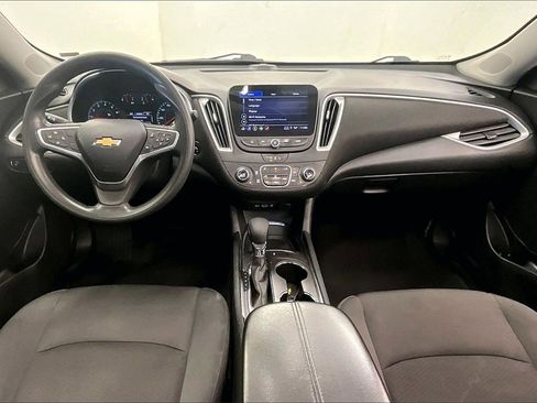 Used 2022 Chevrolet Malibu LT image 14