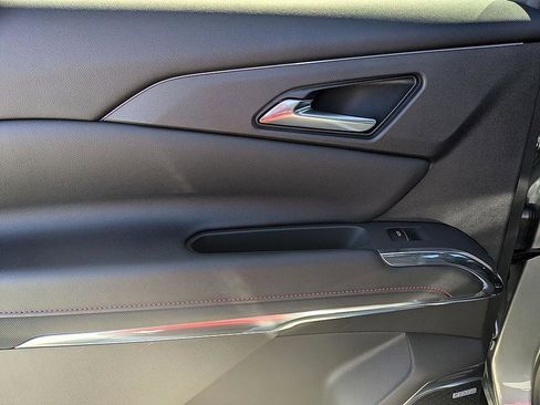 New 2026 Chevrolet Traverse RS image 25