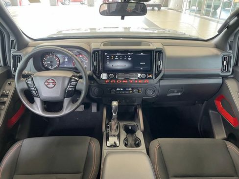 Certified 2025 Nissan Frontier Pro-X RWD image 12