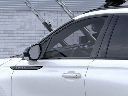 New 2025 Lincoln Corsair Reserve w/ Equipment Group 202A image 20