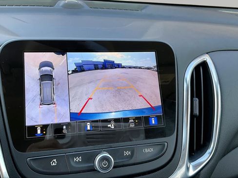 Used 2024 Chevrolet Equinox LT FWD image 26