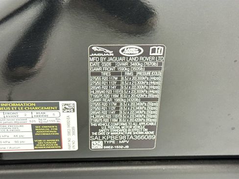 New 2026 Land Rover Range Rover Long Wheelbase SE AWD/4WD image 34