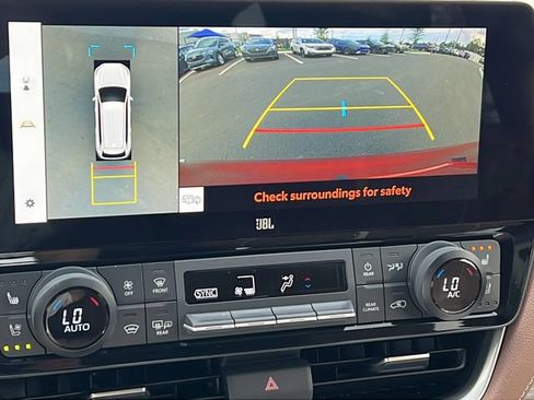 Used 2025 Toyota Grand Highlander AWD image 18