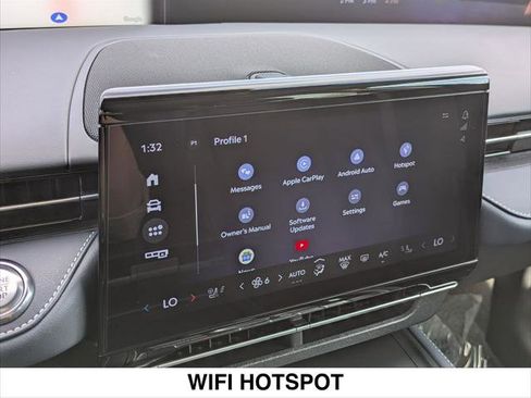 Certified 2024 Lincoln Nautilus Reserve image 16