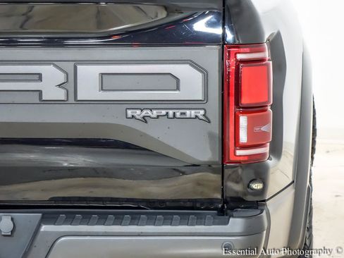 Used 2019 Ford F150 Raptor w/ Equipment Group 802A Luxury AWD/4WD image 8