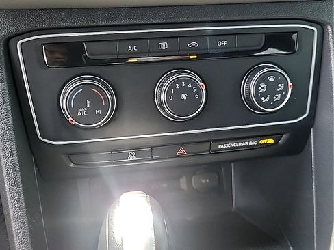 Used 2020 Volkswagen Atlas Cross Sport S AWD/4WD image 25