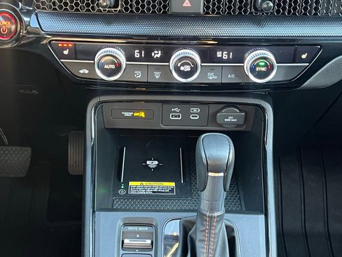 Used 2024 Honda CR-V Sport Touring image 33