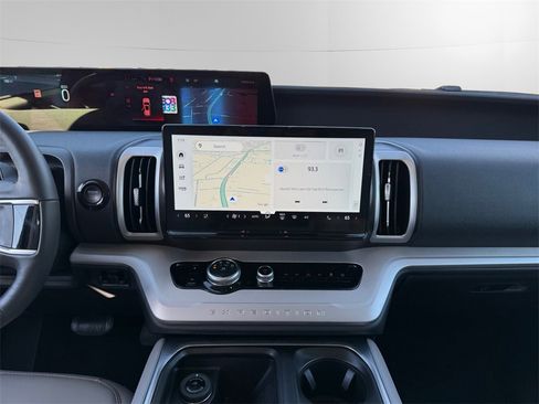 Certified 2025 Ford Expedition Max Active image 11