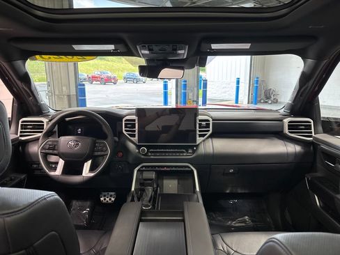 Used 2025 Toyota Tundra Platinum AWD/4WD image 13
