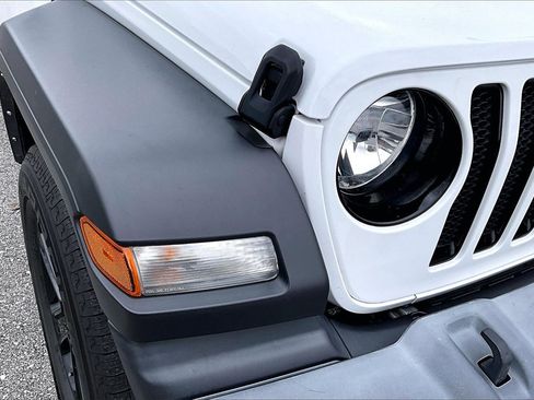 Used 2021 Jeep Wrangler Unlimited Sport image 28