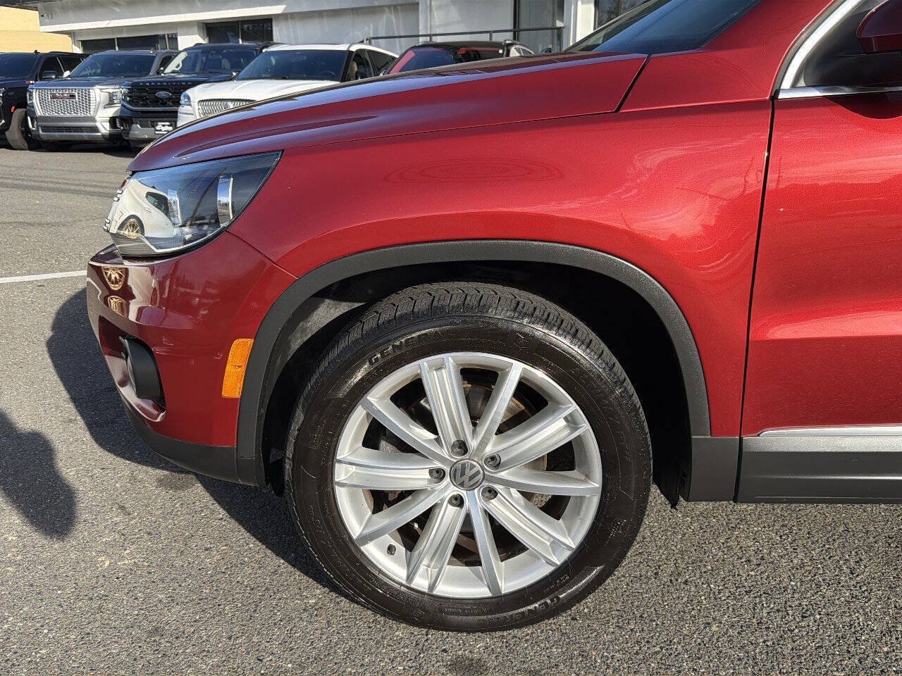Used 2014 Volkswagen Tiguan SEL AWD/4WD image 10