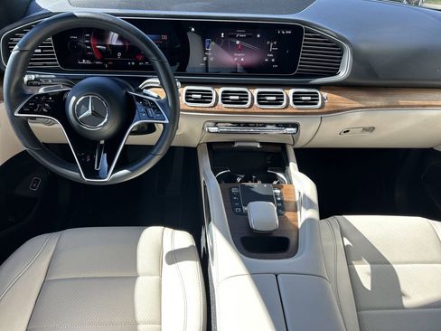 Used 2025 Mercedes-Benz GLE 350 4MATIC image 14