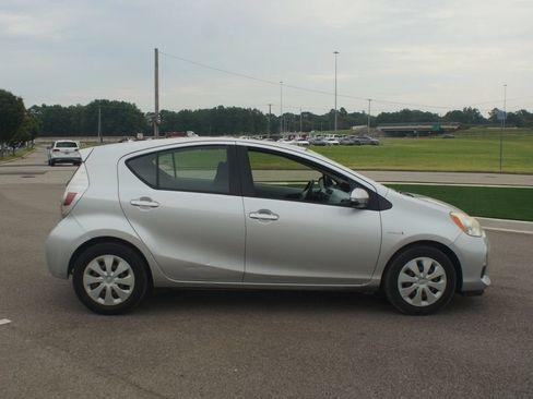 Used 2012 Toyota Prius C Three FWD image 13