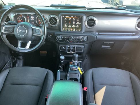 Used 2018 Jeep Wrangler Unlimited Sahara image 20