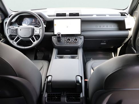New 2026 Land Rover Defender 110 X-Dynamic SE AWD/4WD image 13