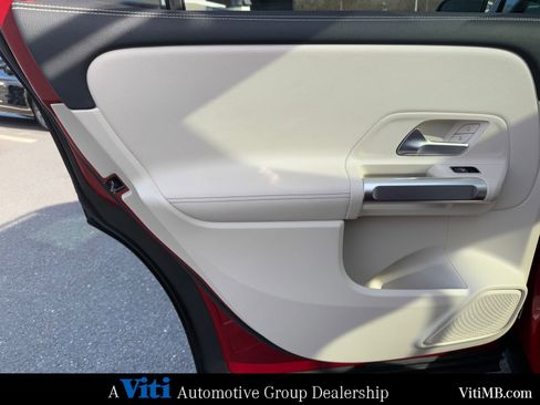 Certified 2021 Mercedes-Benz GLB 250 GLB 250 image 20