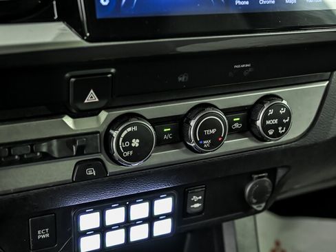 Used 2019 Toyota Tacoma SR w/ SX Package RWD image 25