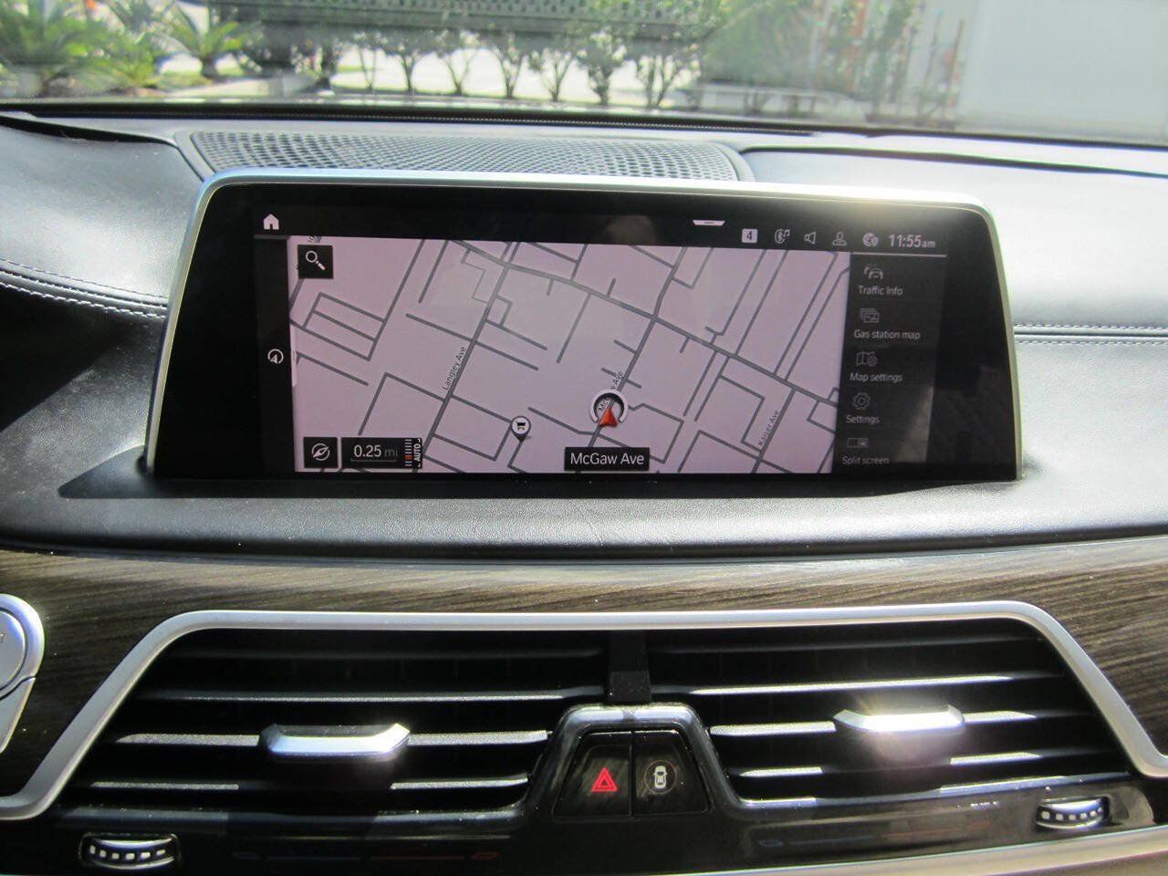 Used 2020 BMW 740i w/ Premium Package RWD image 33