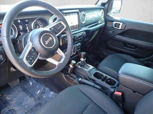 Used 2023 Jeep Wrangler Sahara image 10