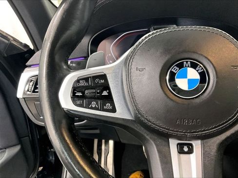 Used 2022 BMW M550i xDrive w/ Executive Package AWD/4WD image 23