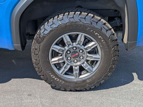 Used 2024 GMC Sierra 1500 AT4X AWD/4WD image 9