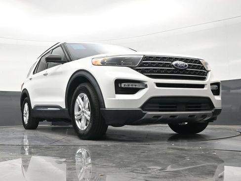 Used 2020 Ford Explorer XLT w/ Equipment Group 202A RWD image 26