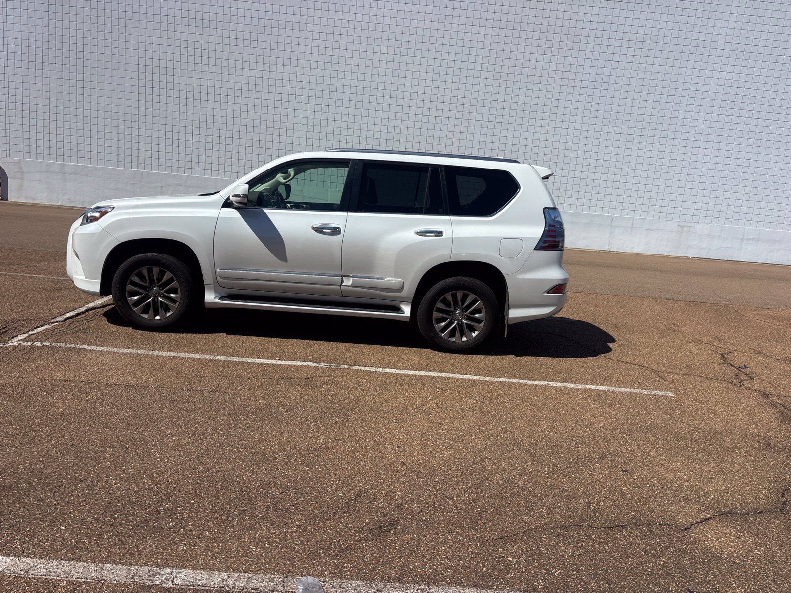 Used 2019 Lexus GX 460 Luxury AWD/4WD image 22