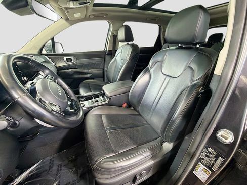 Used 2022 Kia Sorento SX w/ Panoramic Sunroof Package AWD/4WD image 22