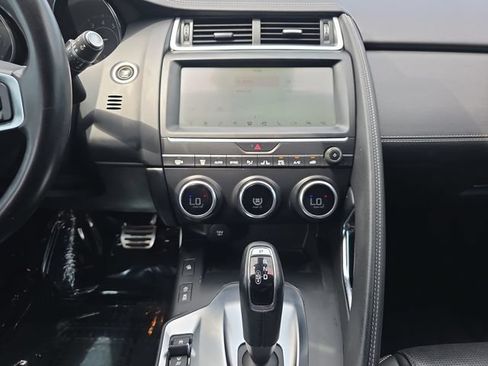 Used 2019 Jaguar E-PACE R-Dynamic SE AWD/4WD image 11