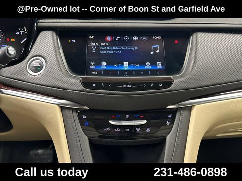Used 2017 Cadillac XT5 Premium Luxury AWD/4WD image 19