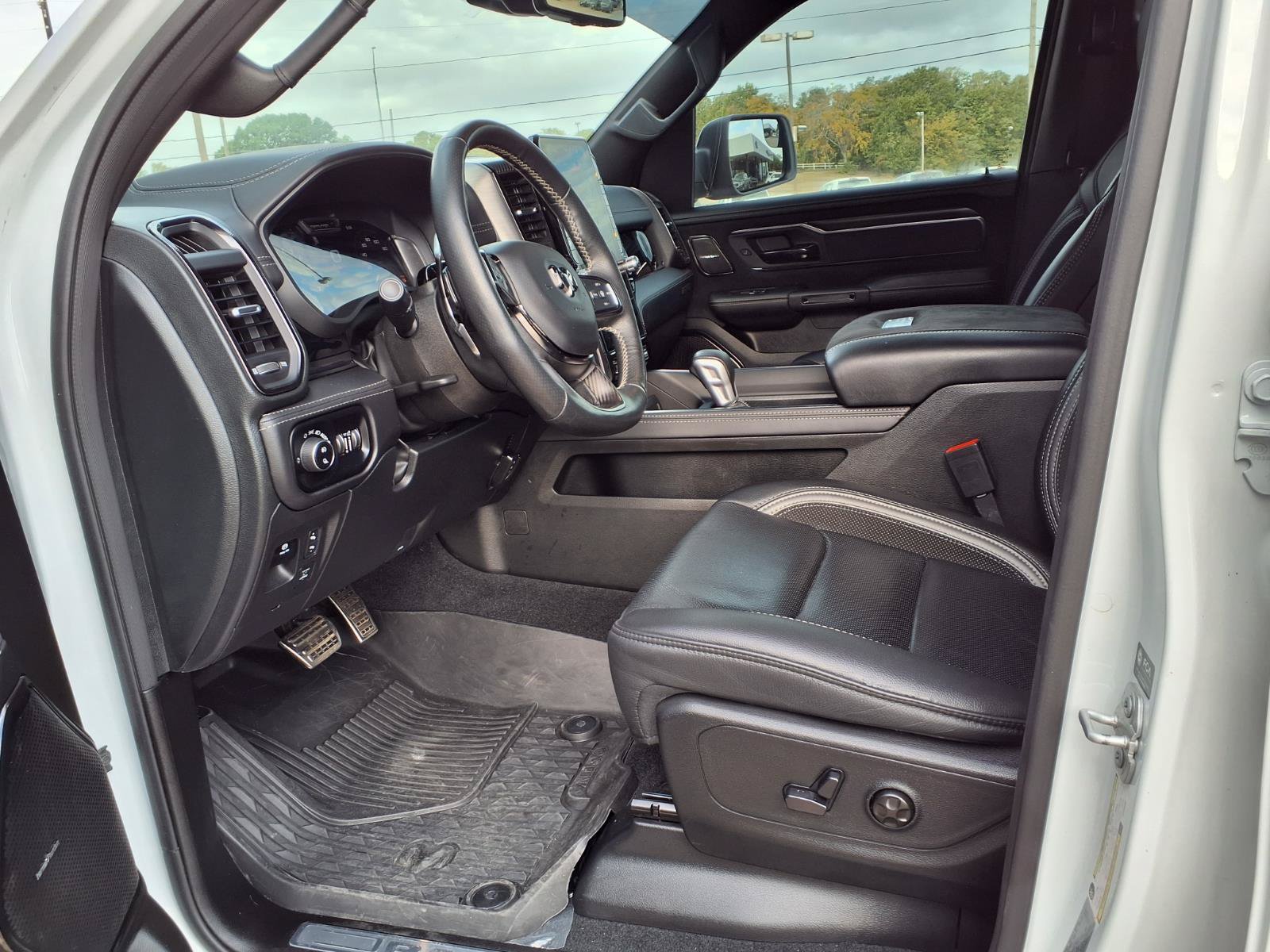 Used 2025 RAM 1500 RHO w/ RHO Level 1 Equipment Group AWD/4WD image 15