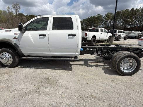 New 2026 RAM 5500 Tradesman w/ Chrome Appearance Group AWD/4WD image 11