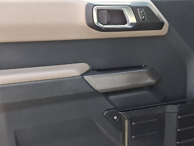 Used 2023 Ford Bronco Wildtrak AWD/4WD image 21