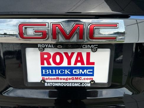 Used 2022 GMC Acadia Denali w/ Denali Ultimate Package FWD image 35