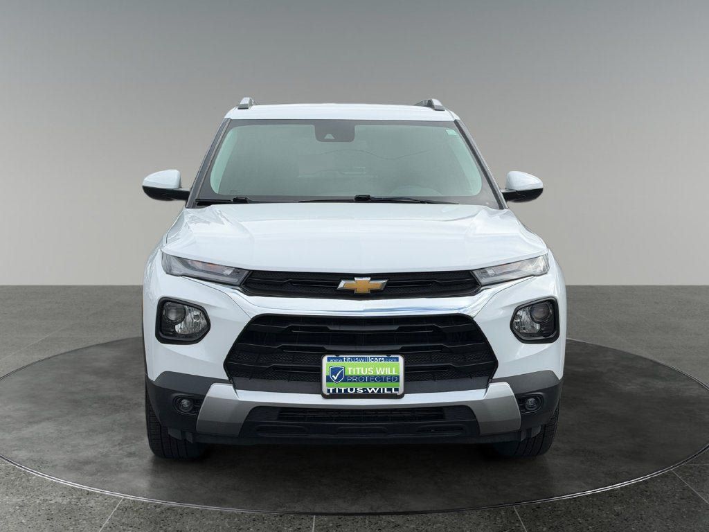 Used 2022 Chevrolet TrailBlazer LT w/ Driver Confidence Package AWD/4WD image 2
