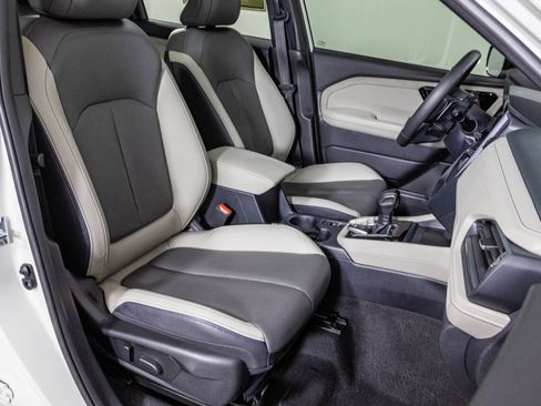 Used 2025 Subaru Forester Limited AWD/4WD image 46