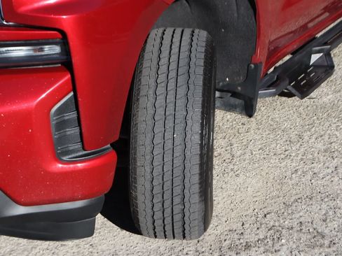 Used 2020 Chevrolet Silverado 1500 RST AWD/4WD image 40
