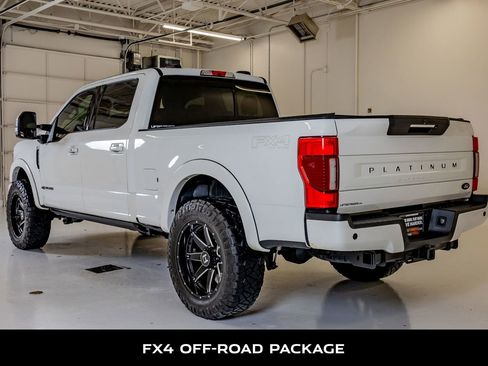 Used 2022 Ford F250 Platinum w/ FX4 Off-Road Package AWD/4WD image 6