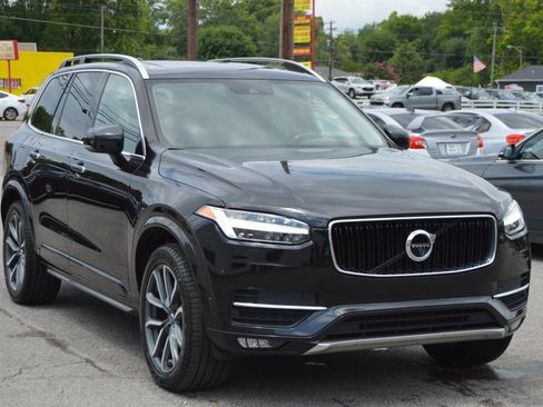 Used 2017 Volvo XC90 T6 Momentum w/ Vision Package AWD/4WD image 2