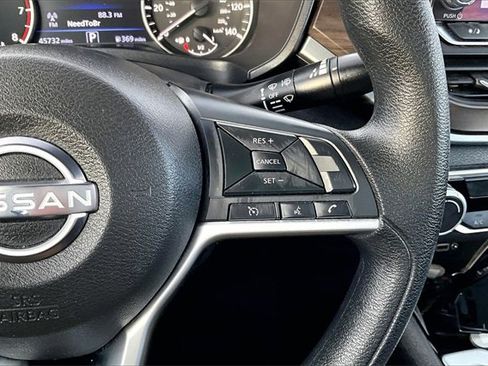 Used 2024 Nissan Altima 2.5 SV image 14