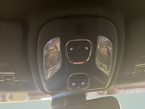Used 2022 Jeep Compass High Altitude AWD/4WD image 13
