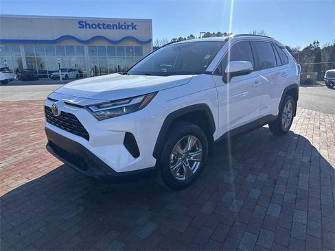 Used 2024 Toyota RAV4 XLE w/ Convenience Package image 1