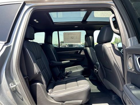 New 2026 Buick Enclave Avenir w/ Super Cruise Package AWD/4WD image 6