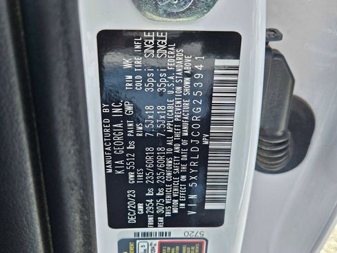 Used 2024 Kia Sorento S image 35