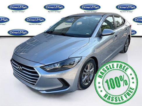 Used 2017 Hyundai Elantra SE FWD image 3