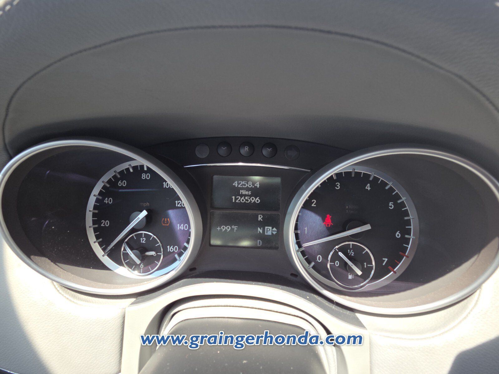 Used 2012 Mercedes-Benz GL 450 4MATIC image 16