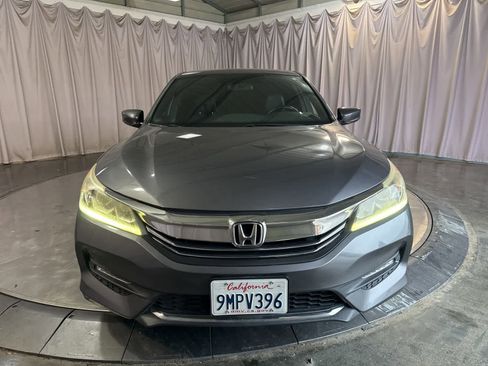 Used 2016 Honda Accord Sport image 2