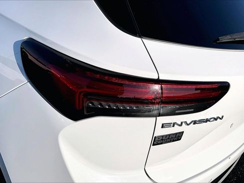 Used 2022 Buick Envision Preferred w/ Sport Touring Package image 31